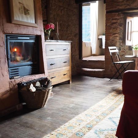 Mas Cal Sastre Guest House ซานต์ ฮิลาริ ซาคาล์ม ภายนอก รูปภาพ