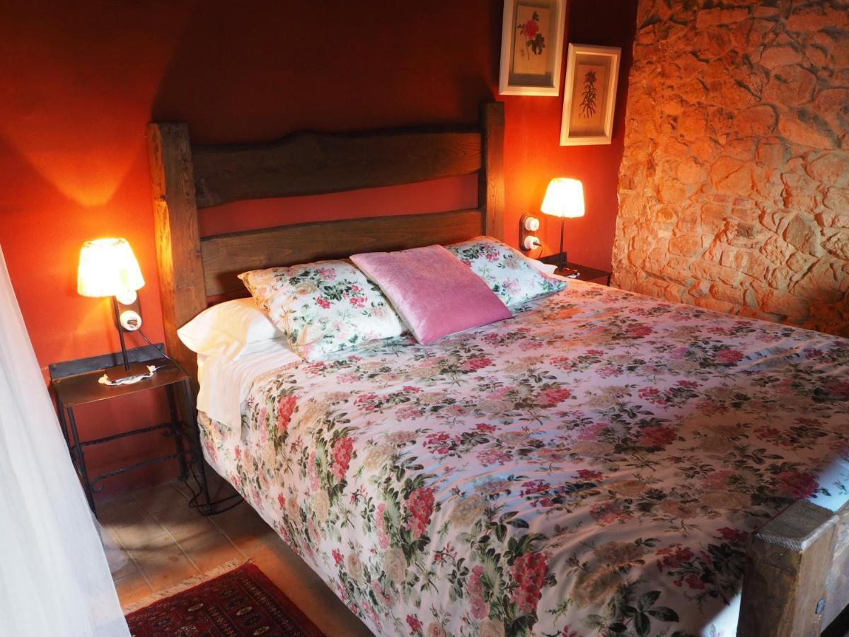 Mas Cal Sastre Guest House ซานต์ ฮิลาริ ซาคาล์ม ภายนอก รูปภาพ