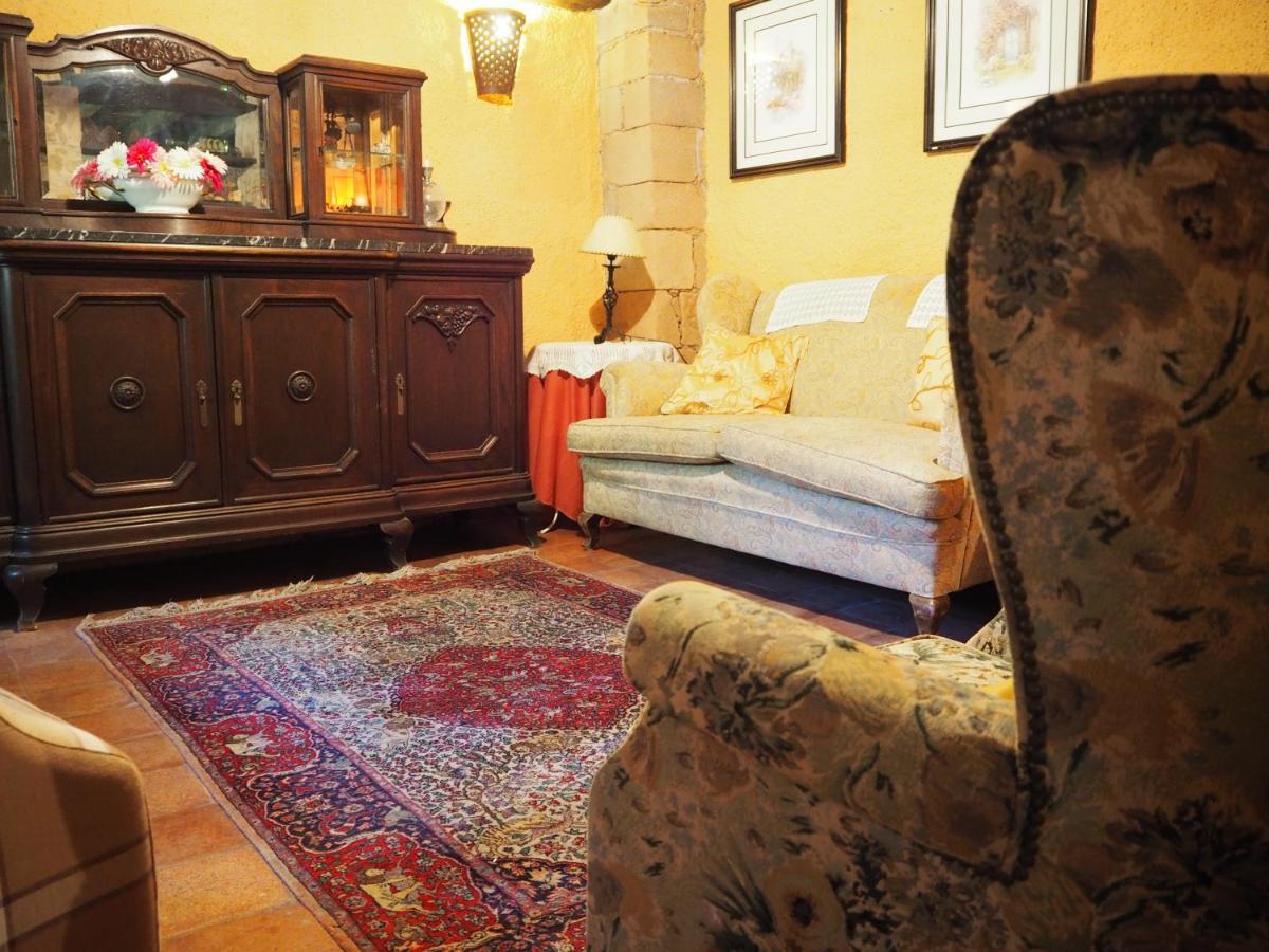 Mas Cal Sastre Guest House ซานต์ ฮิลาริ ซาคาล์ม ภายนอก รูปภาพ