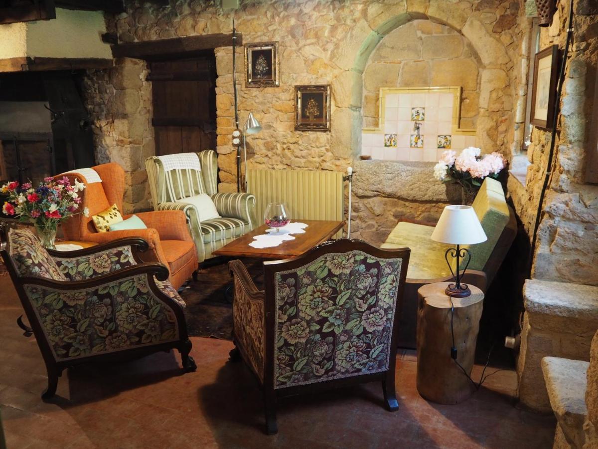 Mas Cal Sastre Guest House ซานต์ ฮิลาริ ซาคาล์ม ภายนอก รูปภาพ