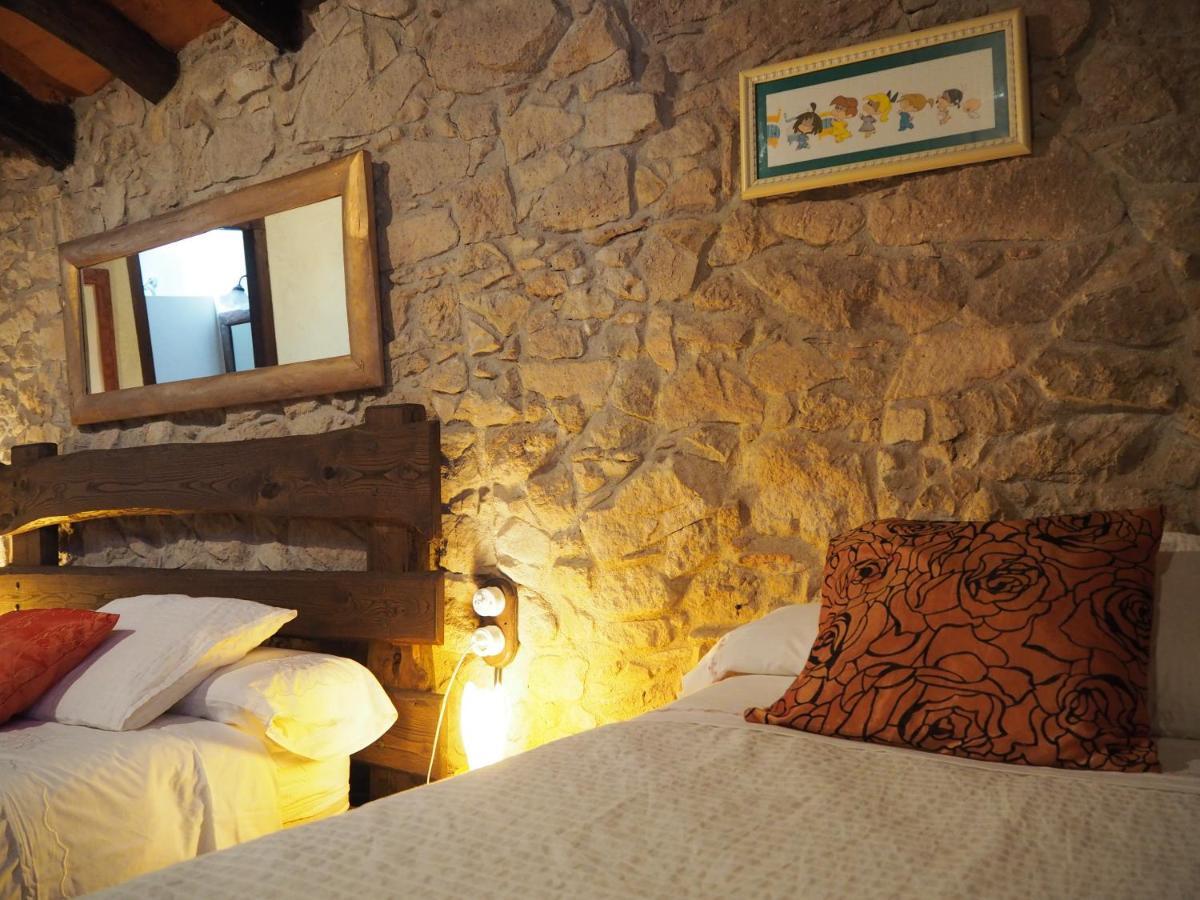 Mas Cal Sastre Guest House ซานต์ ฮิลาริ ซาคาล์ม ภายนอก รูปภาพ